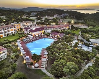 Grand Hotel in Porto Cervo - פורטו צ'בו - בריכה