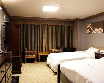 Masan M Hotel - Changwon - Habitación