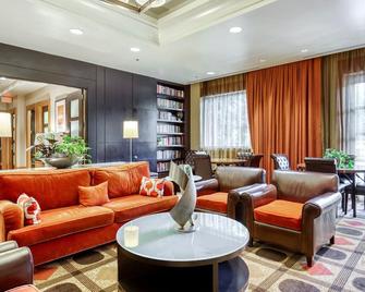 Premium Bethesda 1BR w/ Concierge, Gym, W/D, walk to Metro, by Blueground - Bethesda - Lounge