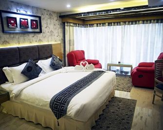 Golden Tree - Puri - Bedroom