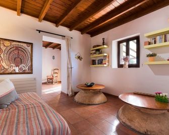 Finca Las Nuevas - 알로라 - 거실