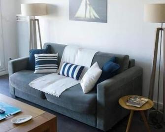 Le Bord De Mer - Calais - Living room
