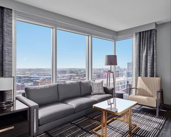 Loews Kansas City Hotel - Kansas City - Living room