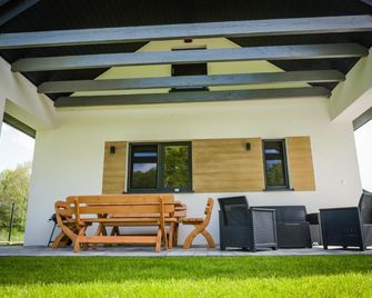 Domki Pod Skarpa Zator - Zator - Patio