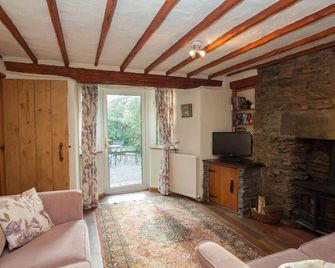 Rustic Cottage - Windermere - Living room