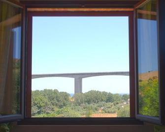 Country House La Foggetta - Pineto - Балкон