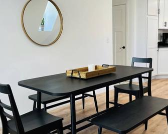 Sycamore Springs, Family Nature Preserve w/pond - Ashland - Dining room
