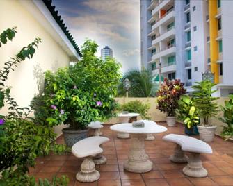 Toscana Inn Hotel - Panama City - Patio