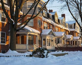 Historic Victorian Apartment, Close to Downtown, Hospital, Capitol - Hartford - Building