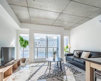 Le Caïman - Κεμπέκ