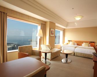 جاي آر هوتل كليمينت تاكاماتسو - تاكاماتسو - غرفة نوم