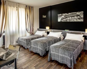 Radio Hotel - Roma - Habitación