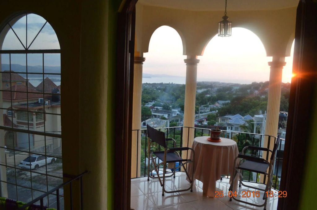 فيلا كازا دي في - مونتيغو باي - شرفة