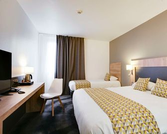 Brit Hotel Confort Loches - Loches - Camera da letto