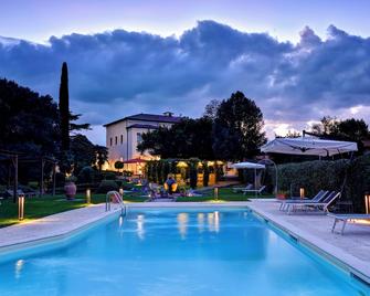 Villa Sabolini - Colle di Val d'Elsa - Pool