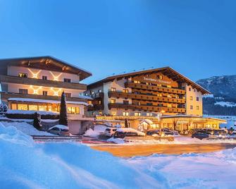 Sporthotel Tirolerhof - Itter - Gebouw