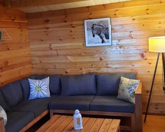 شاليهات تشوموني - موروني - غرفة معيشة