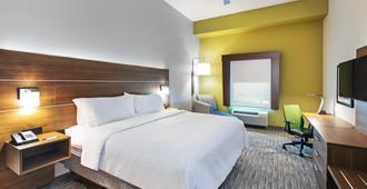 Holiday Inn Express Hotel & Suites Port Arthur - Port Arthur - Bedroom