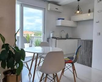 Villa Ave - Novalja - Dining room