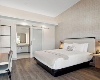 The Evergreen - Corte Madera