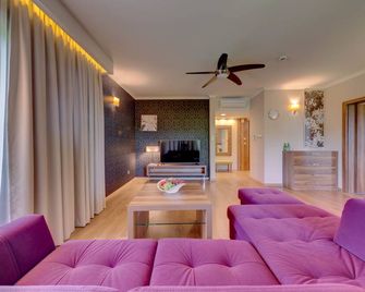 Mineral Hotel Malinowy Raj - Solec-Zdrój