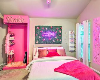 Temple Retreat Game Room and Deck, Pets Welcome - Temple - Bedroom