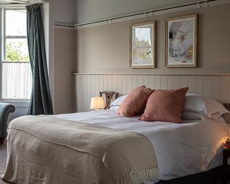 Burrator Inn - Yelverton - Bedroom