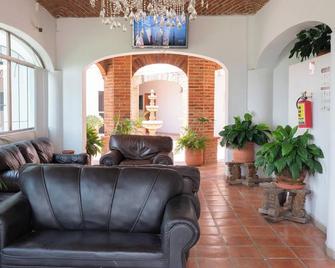 Capital O La Joya Del Lago - אחיחיק - לובי