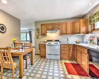 Fishermen's Paradise w/ Fire Pit on Rice Lake! - Rice Lake - Keuken