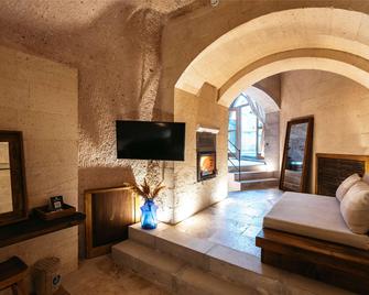 Millstone Cave Suites - Uchisar - Σαλόνι