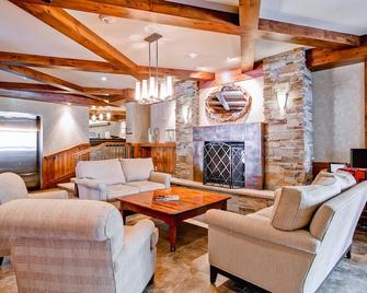 Kiva Lodge by East West Hospitality - Beaver Creek - Living room