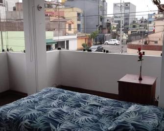 Sucesac - לימה - מרפסת