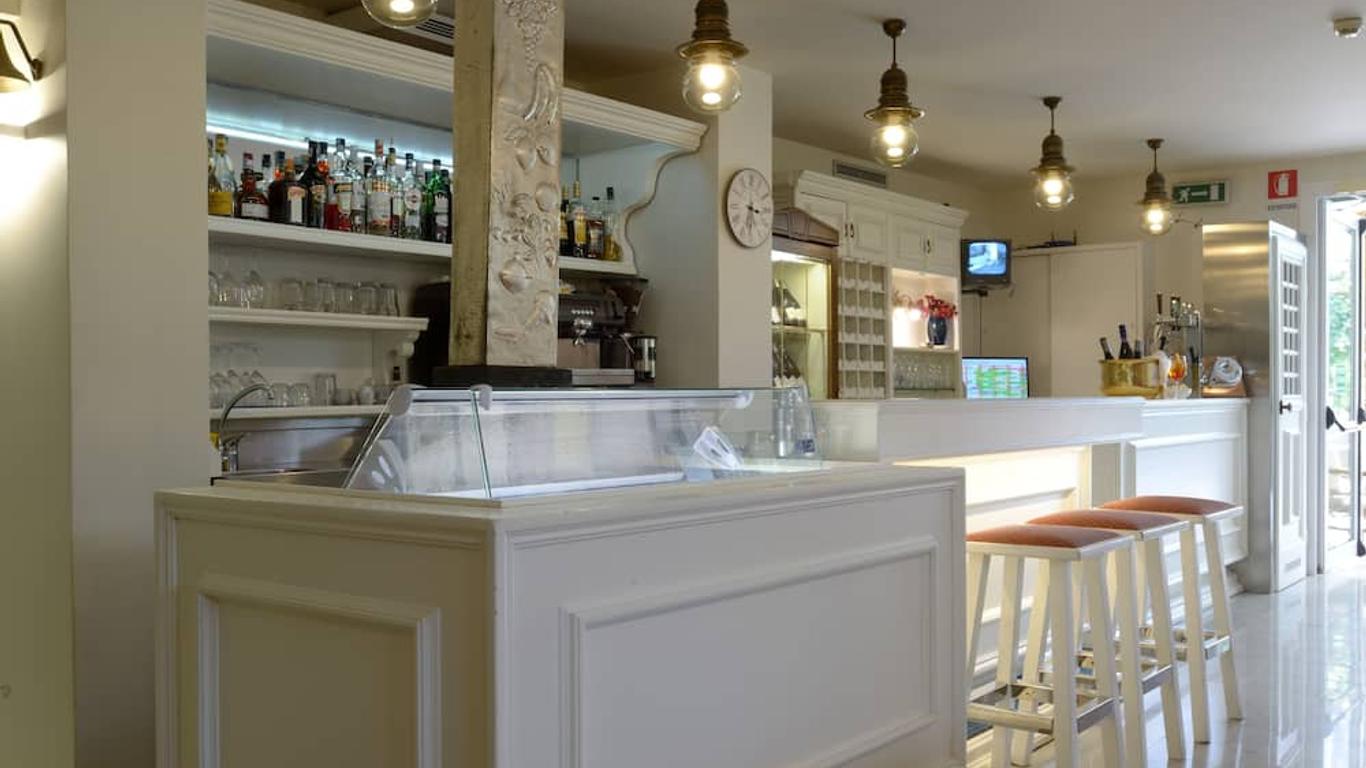 Hotel Salus