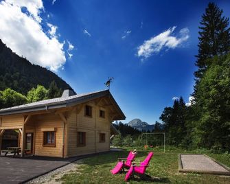 Chalet sleeps 10 with Wi-Fi, spacious and modern - Chatel Reservation - Châtel - Bâtiment