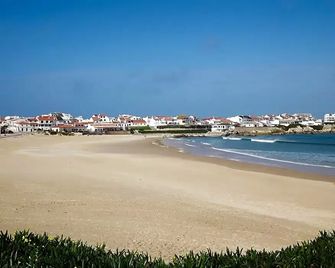 H2O surfguide hostel - Peniche - Ranta