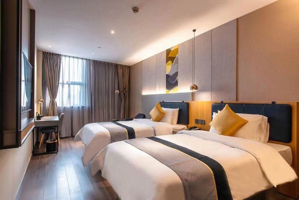 Home Inn Selected Foshan Zumiao Zhongshan Park - Foshan - Soverom