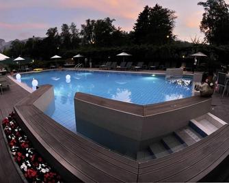 Hotel Florida - Levico Terme - Zwembad