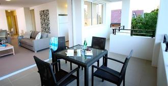 Domain Serviced Apartments - Brisbane - Balcony