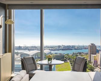 إنتركونتيننتال كاوهسيونج باي آيتش جي - مدينة كاوهسيونغ - شرفة