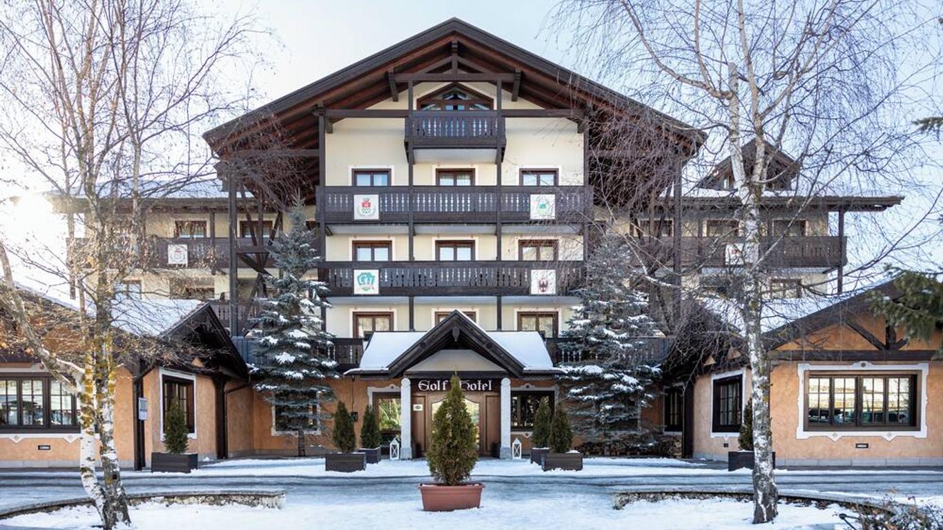 Golf Hotel