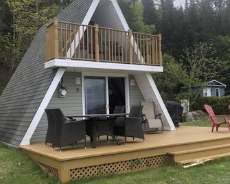 Chalet Le Pointu - St-Lawrence River View - Rivière-du-Loup - Patio