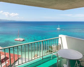 Seagull Beach Studio At Montego Bay Club Resort - Vịnh Montego - Ban công