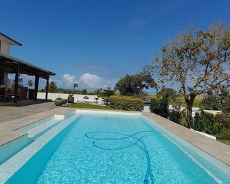 Jags villa - Mahebourg - Piscina