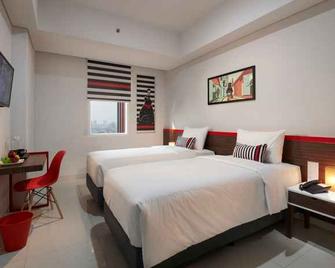 Hi Hotel Senen - Jakarta - Kamar Tidur