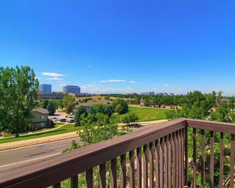 Beautiful And Updated 1 Bedroom Condo In Dtc W/ Views! - Englewood - Balcony
