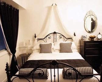 Jlt Condo Units - Quezon City - Bedroom