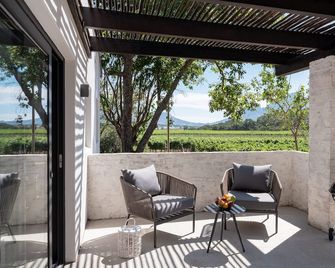Lynx Wine Estate - Franschhoek - Patio
