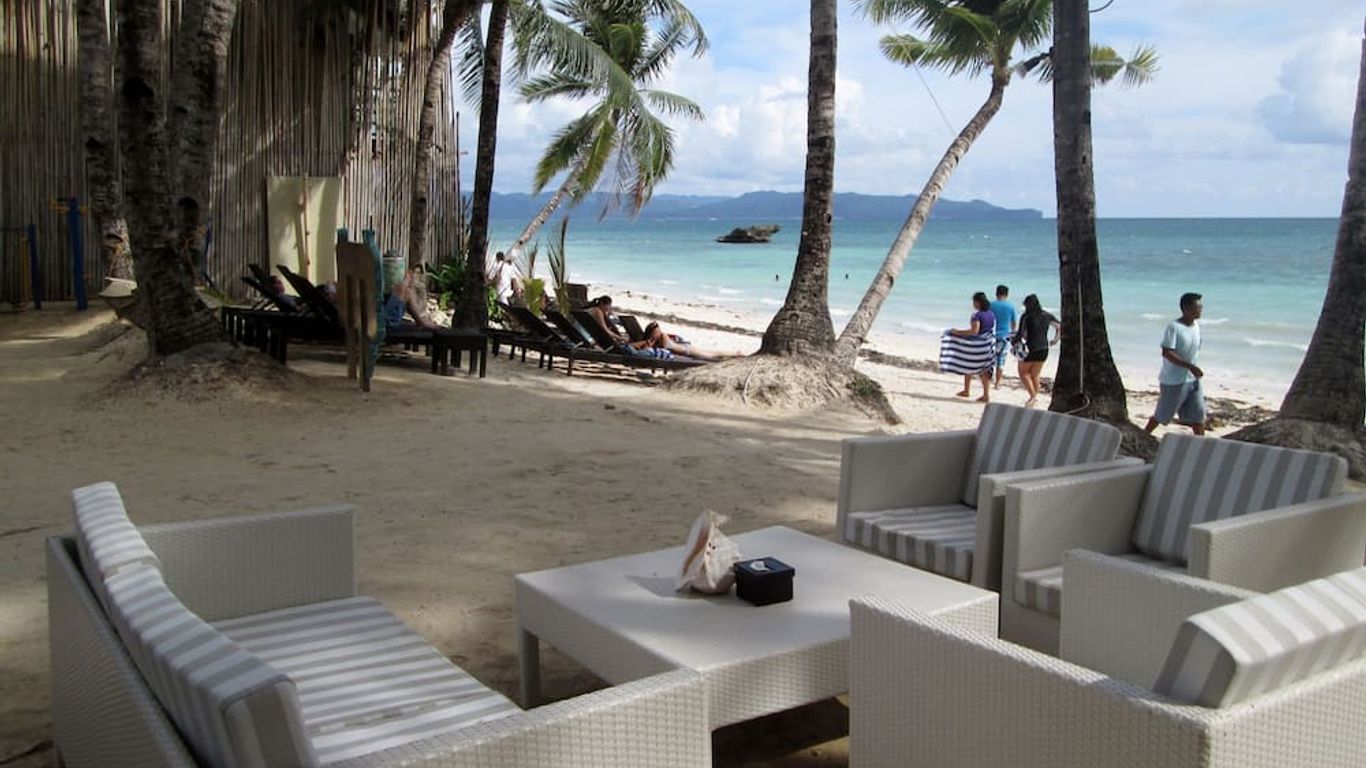 Microtel by Wyndham Boracay