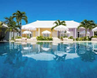 Ria Uluwatu, Tropical Chic Hotel - South Kuta - בריכה