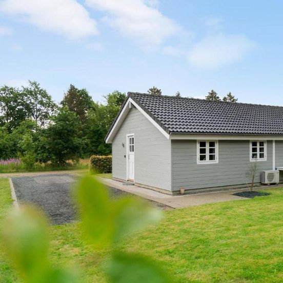 2 Bedroom Cozy Home In Hovborg – Holsted